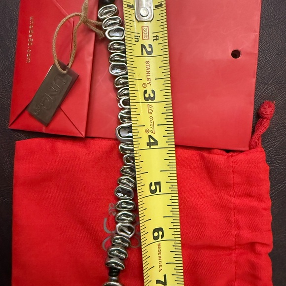 Uno De 50 Bracelet Crystals BEAUTIFUL! NWT - Picture 5 of 5